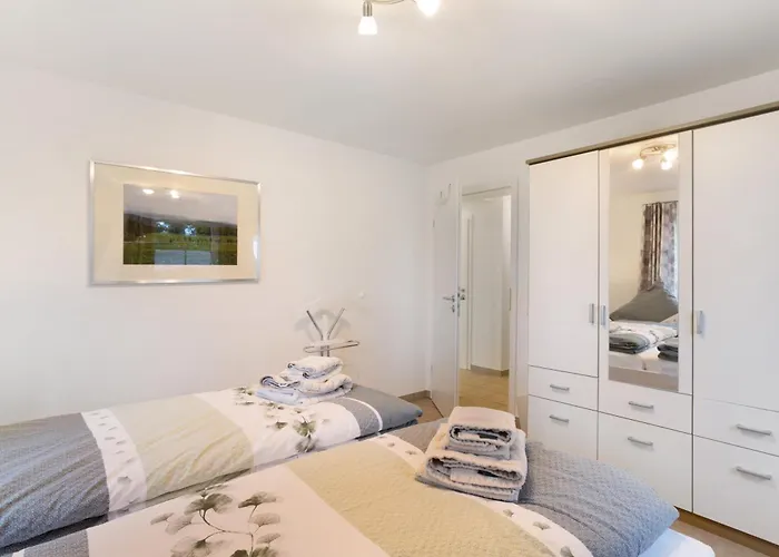 Wasserfall 度假居 *